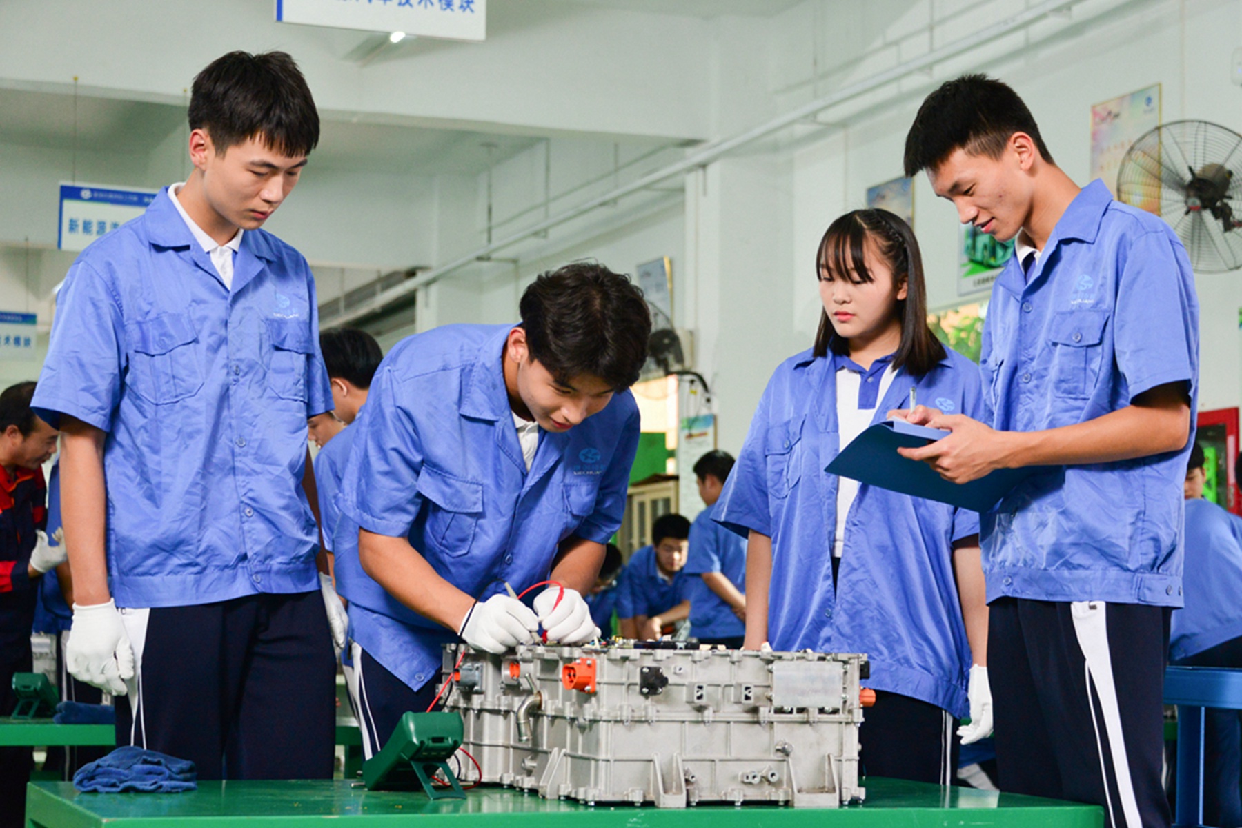 现代交通产业系_深圳市携创高级技工学校