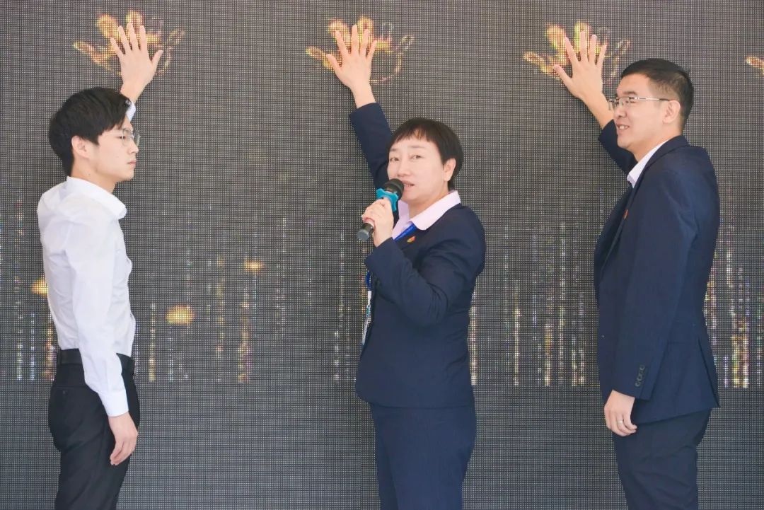 “奖金，10000元”——深圳市携创高级技工学校第十二届技能节隆重开幕