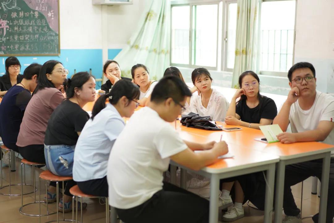 为了给学生上好课，他们这样做！