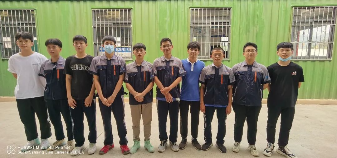 汽车空调系统检修竞赛火热开赛，百余名携创学子同台竞技